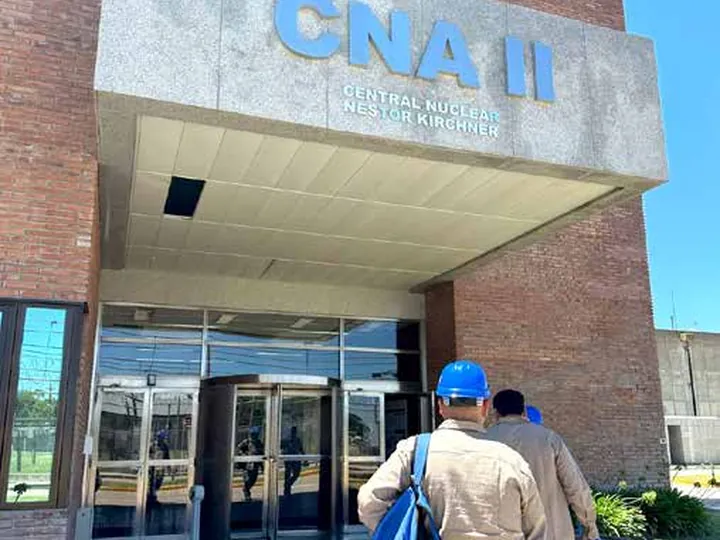 Acceso a la Central Nuclear Atucha II, obra de Pintura Express para Nucleoeléctrica Argentina
