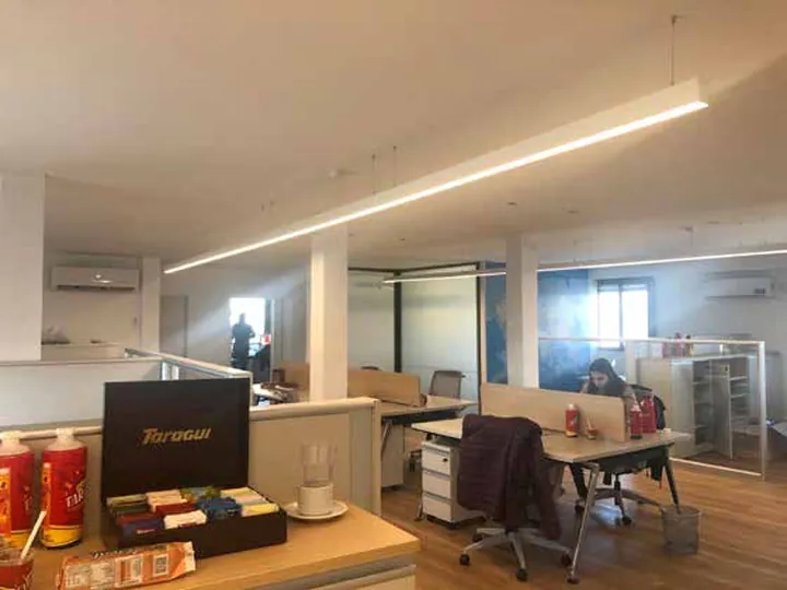 Oficinas de Establecimiento Las Marías pintadas por Pintura Express